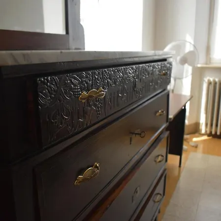 Il Glicine 住宿加早餐酒店 *